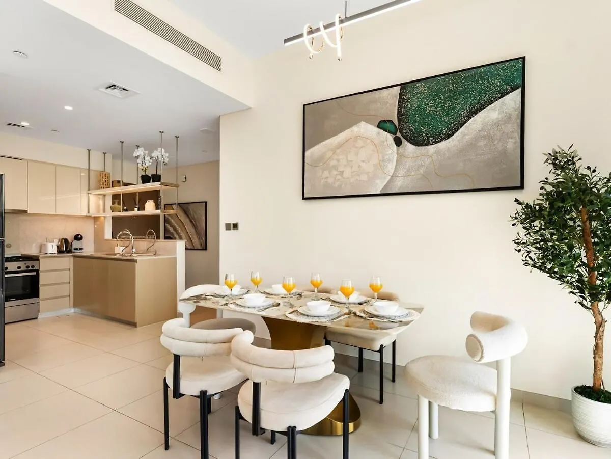 Luxury 3 Bedroom Full Burj Khalifa And Fountain View Dubai Apartment