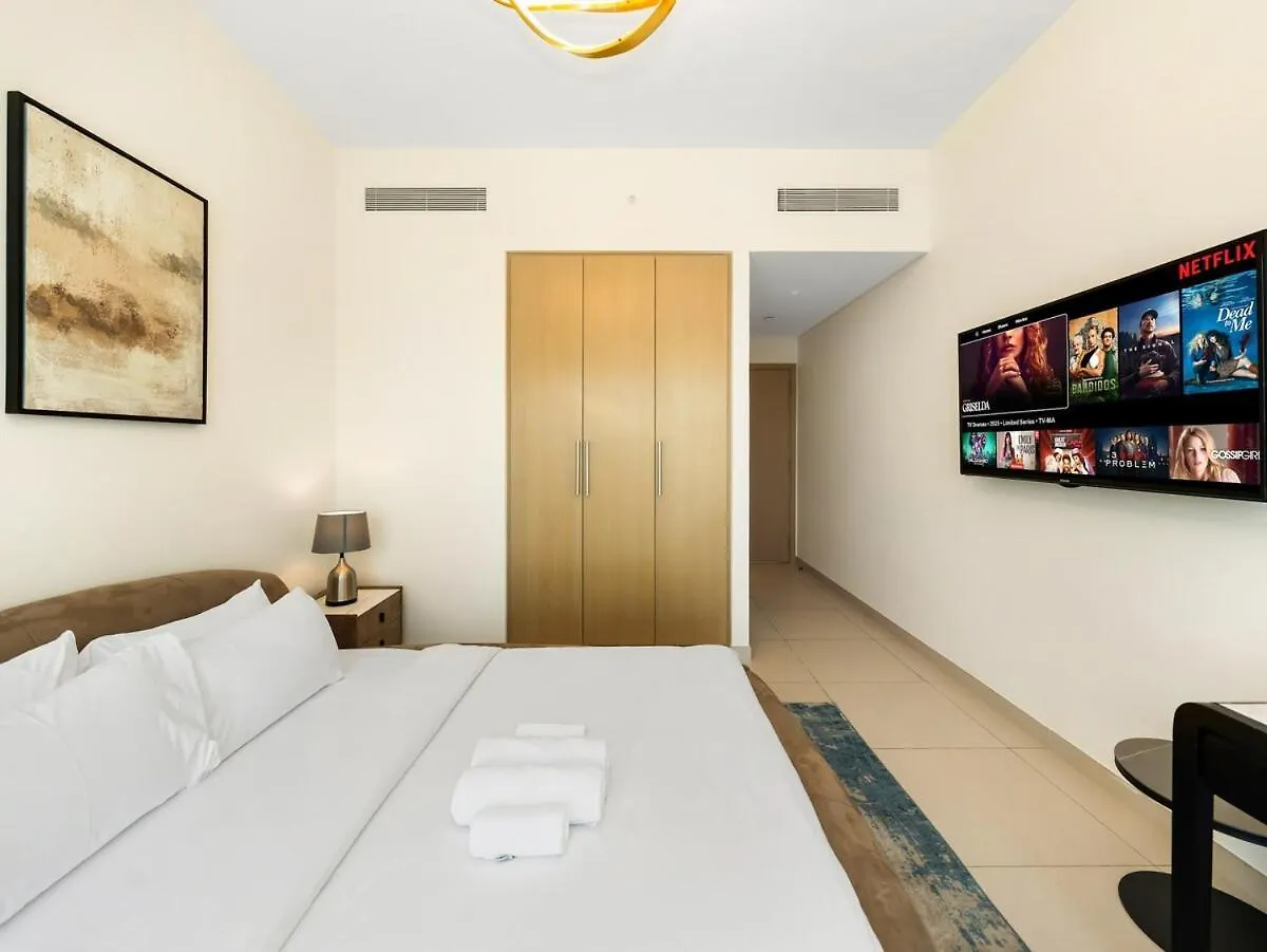 Luxury 3 Bedroom Full Burj Khalifa And Fountain View Dubai Apartment